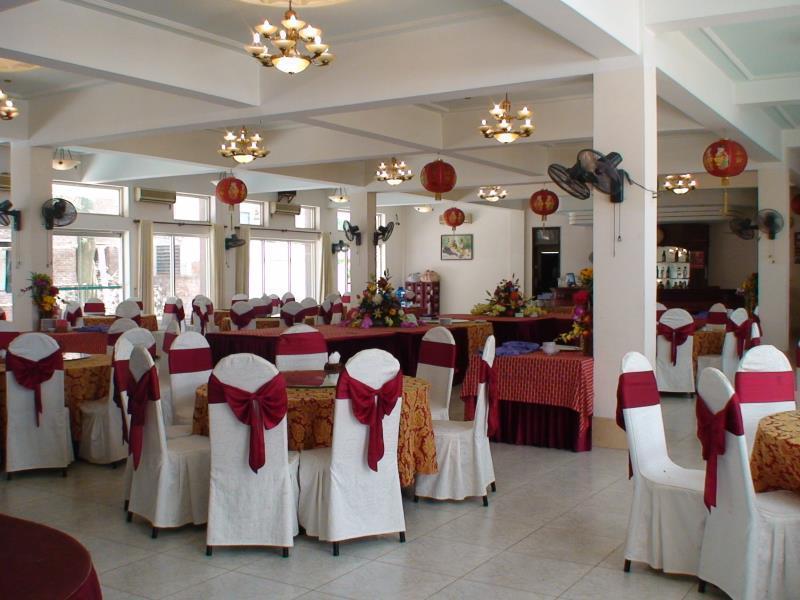 Huu Nghi Hotel Vinh Extérieur photo